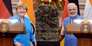 Angela Merkel receives guard of honour at Rashtrapati Bhawan