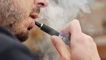 E-cigarettes pose danger on planes, to be banned in checked baggage