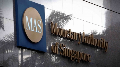 Singapore Central Bank Eases Policy, Citing Soft Economic Growth