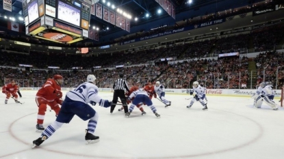 Detroit Red Wings beat Toronto Maple Leafs on Mike Babcock return