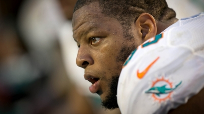 Dolphins VP: Suh gets an incomplete after four games