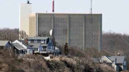 Entergy to close Massachusetts Pilgrim nuclear plant by 2019