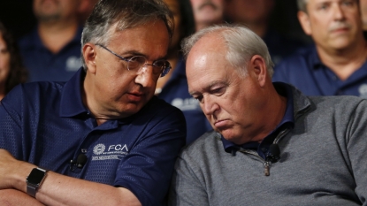 UAW threatens strike in contract talks with Fiat Chrysler