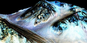 Flowing water discovered on Mars