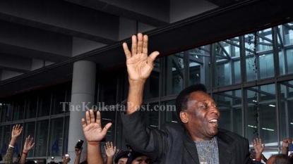 Football legend Pele arrives in Kolkata