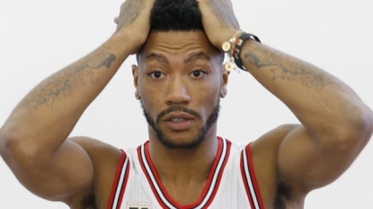 Fred Hoiberg Says There’s No Timetable for Derrick Rose’s Return After Facial