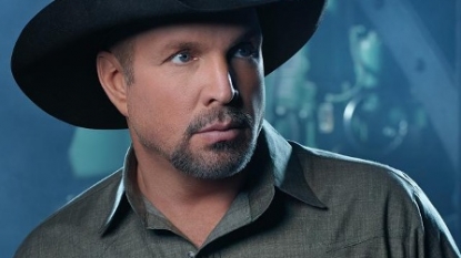 Garth Brooks Fries Phone And Next Album Along With It