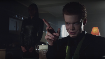 ‘Gotham’ Spoilers: Does Gordon Ben McKenzie Kill Joker Cameron Monaghan?