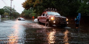 Here are some unreal photos of South Carolina’s biblical floods