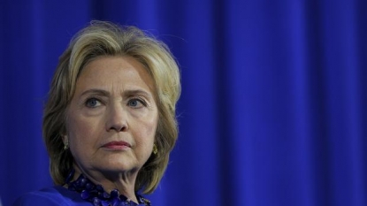 Hillary Clinton Urges Gun Control After Deadly Oregon Shooting