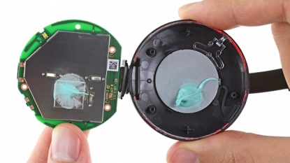 IFixit’s Google Chromecast teardown reveals simple, heat dissipating dongles