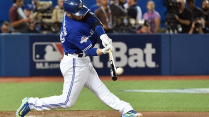 Derek Holland wipes butt with Blue Jays towel