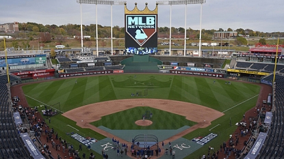 Kansas City Royals beat New York Mets in epic first game