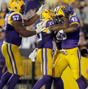 LSU Beats Eastern Michigan 44-22, Fournette Sets SEC Record