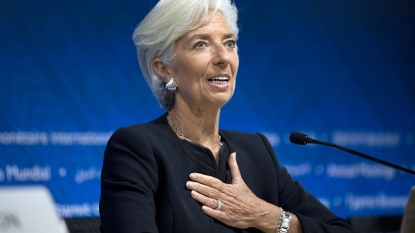 Lagarde says China expected to gain momentum next year