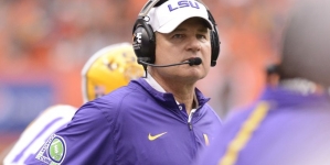 Les Miles ‘can’t possibly imagine’ RB Leonard Fournette testing National Football League entry rules