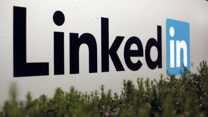 LinkedIn Profit Tops View, Lifts Outlook; Shares Surge 11%