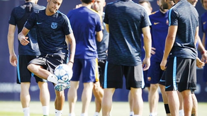 Luis Enrique defends Neymar