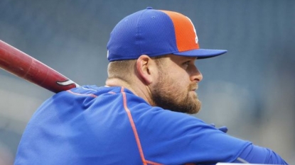 Mets Celebrate NLDS win over Dodgers with Beer Slip and Slide