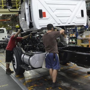 Navistar, GM Reach Commercial Vehicle Agreement