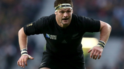 Richie McCaw faces nervy wait after Francois Louw flashpoint