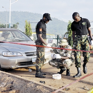 Nigerian leader visits victims of Abuja bombings