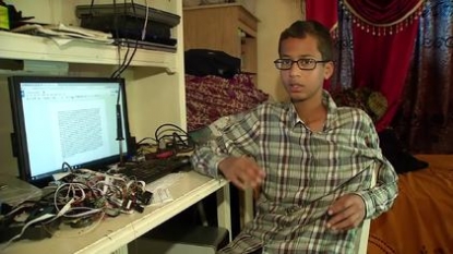 Obama, Zuckerberg invite teen watchmaker to White House, Facebook