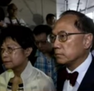 Former chief Donald Tsang arrives to Hong Kong court