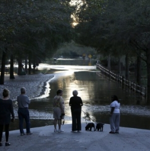 Fifteen dead as South Carolina gripped by historic flooding