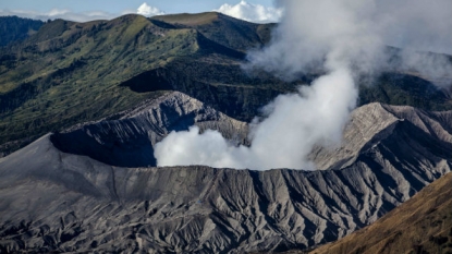 Scientists fear mega-tsunami threat