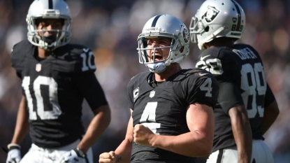 Derek Carr, Raiders ’emotional’ after win over Ravens