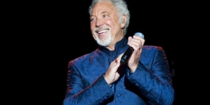 Sir Tom Jones reveals wife’s battle with depression: ‘She’s lost her spark’