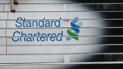 Standard Chartered ‘to cut 1000 senior jobs’