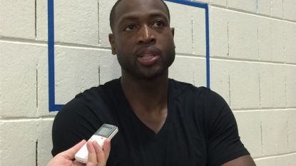 Heat’s Dwyane Wade sings, dances to ‘This is how we do it’