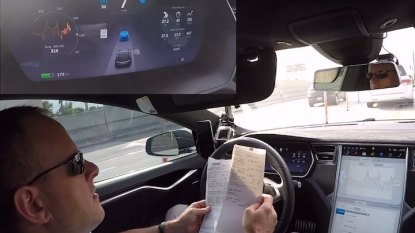 Tesla Pushes ‘Autopilot’ Update: Model S Can Now Drive Itself