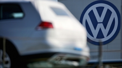 Germany orders recall of 2.4 million Volkswagen cars