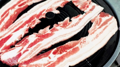 Your Health:New information:Eating red meat connected to cancer