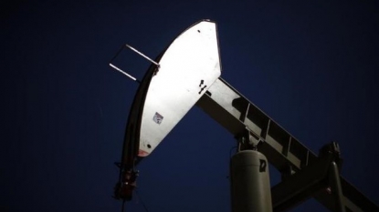 Oil Down in Asia on Oversupply Fears