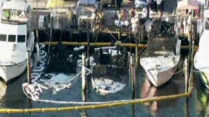 Candle starts fire that destroys several boats moored on Lake Union