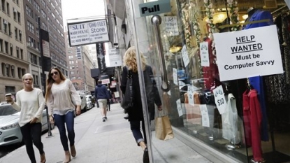 Consumer confidence drops in November