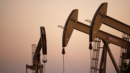 Crude oil prices higher in futures market