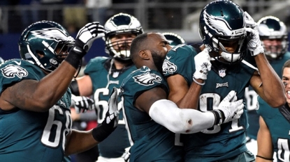 Eagles lose rookie linebacker Jordan Hicks for the season