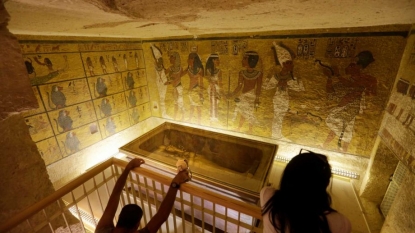 Experts 90% Sure There Is Hidden Chamber in King Tut’s Tomb