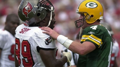 Favre and Starr back for special night, and Packers loss