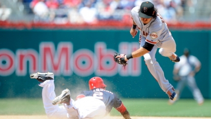 Giants shortstop Brandon Crawford wins Gold Glove