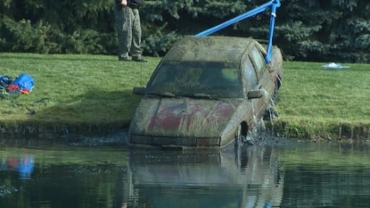 Google Maps shows sunken auto with dead body inside