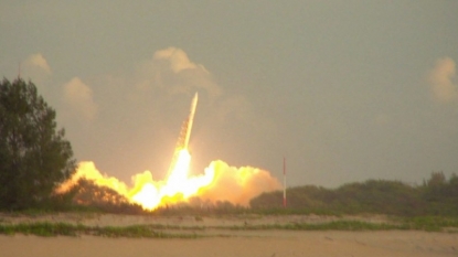 Hawaii’s first rocket launch, of 55-foot “Super Strypi” rocket, fails