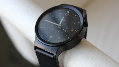 Huawei Watch finally goes on sale in the UK