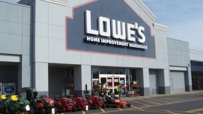 Lowe’s beats Street 3Q forecasts