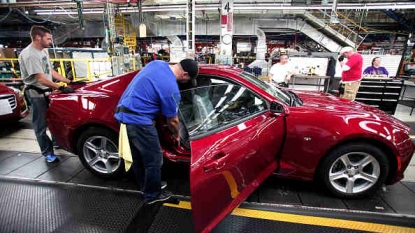 UAW Extends Deadline of Ratifying UAW-GM Deal, Creates Tension Among